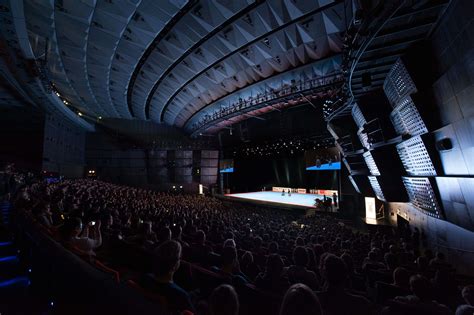 Le Concert Melodies of Sakura de Yonezawa Akari: Une Nuit Magique au Palais des Congrès de Paris!