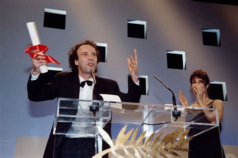 Le Rendez-Vous Romantique de Rome: Rencontre insolite entre Roberto Benigni et ses fans!